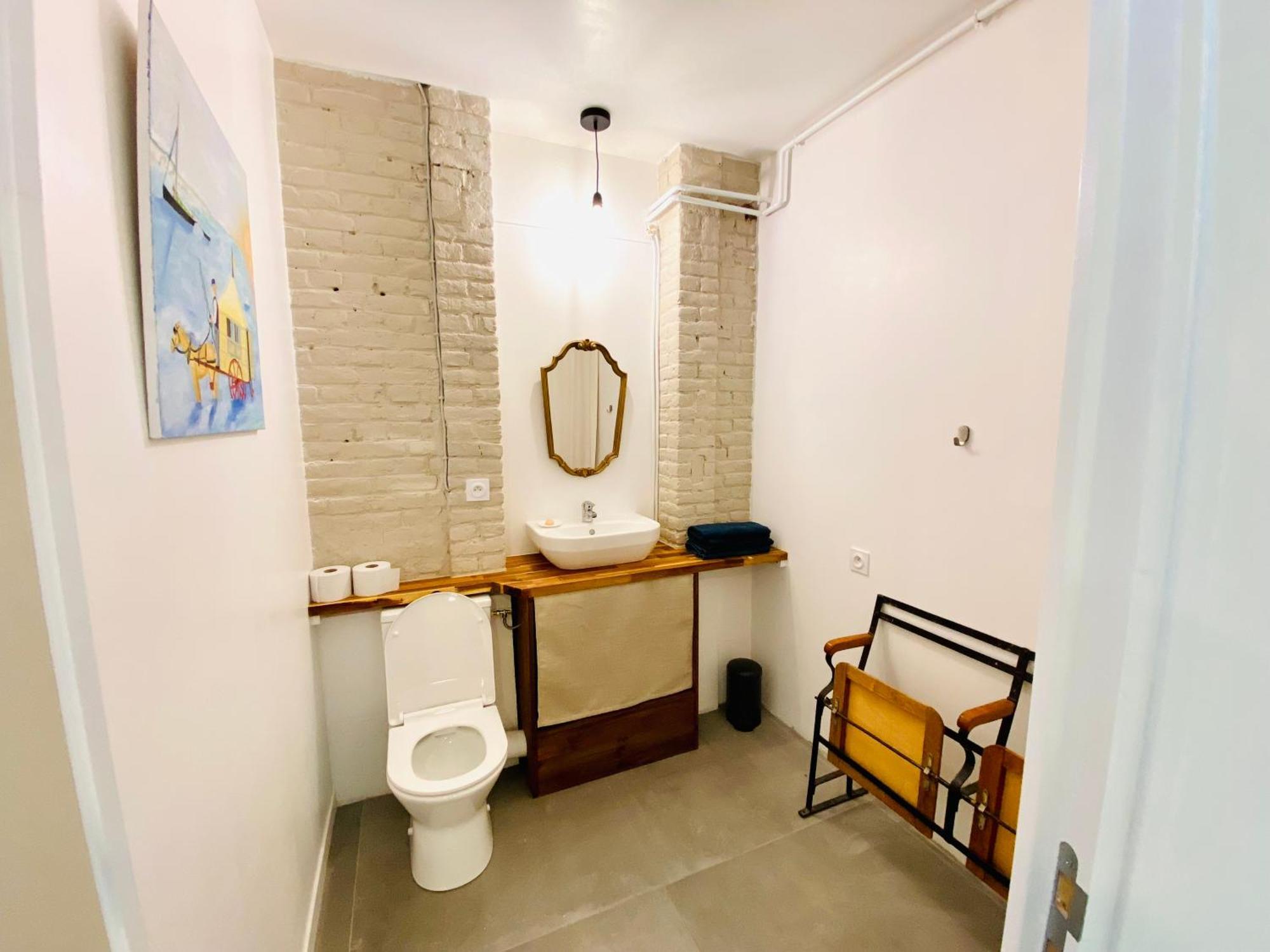 Oasis Urbaine - Spacieux Et Calme Avec Patio Lille Dış mekan fotoğraf